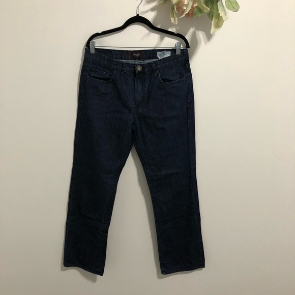 Men’s Guess Regular Straight Crescent Fit Jeans - Picture 3 of 10